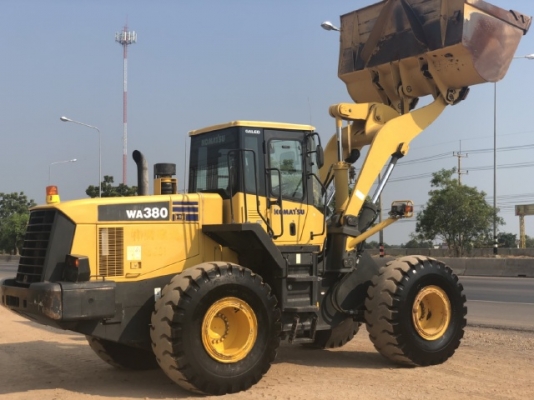 ขายรถตักล้อยาง KOMATSU WA380-5 นำเข้าเองจากญี่ปุ่น สภาพสวยพร้อมใช้ มีVDOการทำงานครับ
