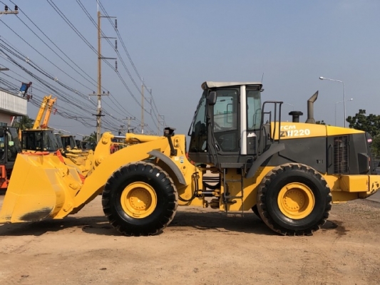 ขายรถตักล้อยาง HITACHI ZW220 (เทียบเท่า WA380-6) นำเข้าเองจากญี่ปุ่น สภาพสวยพร้อมใช้ มีVDOการทำงานครับ