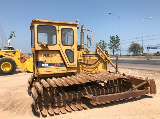 ขายรถดันดิน KOMATSU D31PL-18 (D3 รุ่น6) นำเข้าเองจากญี่ปุ่น สภาพสวยพร้อมใช้ มีVDOการทำงานครับ