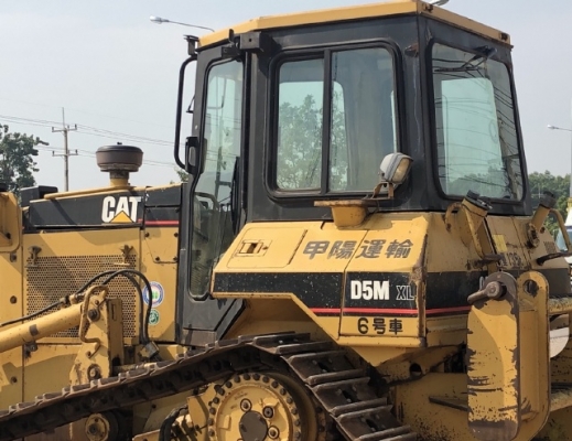 ขายรถดันดิน CAT D5M (3,XXX ชั่วโมง) นำเข้าเองจากญี่ปุ่น สภาพสวยพร้อมใช้ มีVDOการทำงานครับ