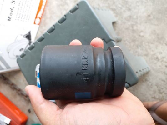 ลูกบล็อคลม 1" 41