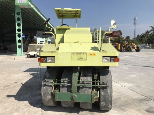 รถบด Hitachi RT200-C SN: 8AEP051035 แบบ 9 ล้อ สภาพสวย ๆ นำเข้าจากญี่ปุ่นครับ