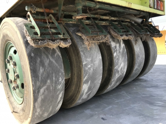 รถบด Hitachi RT200-C SN: 8AEP051035 แบบ 9 ล้อ สภาพสวย ๆ นำเข้าจากญี่ปุ่นครับ