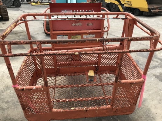 ลิฟต์กระเช้า AICHI SR182 ยกได้สูง 18 เมตร สภาพสวยจัด ถึงไทยแล้ว นำเข้าจากญี่ปุ่น ไม่แพงครับ ลิฟต์กระเช้า AICHI SR182 ยกได้สูง 18 เมตร สภาพสวยจัด ถึงไทยแล้ว นำเข้าจากญี่ปุ่น ไม่แพงครับ