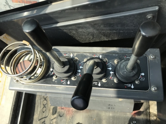 รถเจาะ FURUKAWA HCR1000-DSII นำเข้าตรงจากญี่ปุ่น รถสวย สภาพดี ราคาไม่แพงครับ รถเจาะ FURUKAWA HCR1000-DSII นำเข้าตรงจากญี่ปุ่น รถสวย สภาพดี ราคาไม่แพงครับ