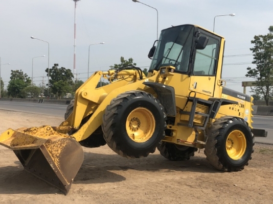 ขายรถตักล้อยาง KOMATSU WA100-3 นำเข้าเองจากญี่ปุ่น สภาพสวยพร้อมใช้ มีVDOการทำงานครับ