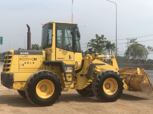 ขายรถตักล้อยาง KOMATSU WA100-3 นำเข้าเองจากญี่ปุ่น สภาพสวยพร้อมใช้ มีVDOการทำงานครับ
