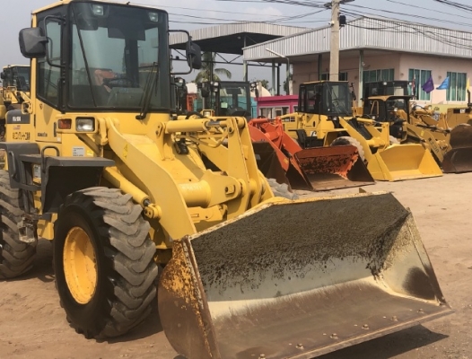 ขายรถตักล้อยาง KOMATSU WA100-3 นำเข้าเองจากญี่ปุ่น สภาพสวยพร้อมใช้ มีVDOการทำงานครับ