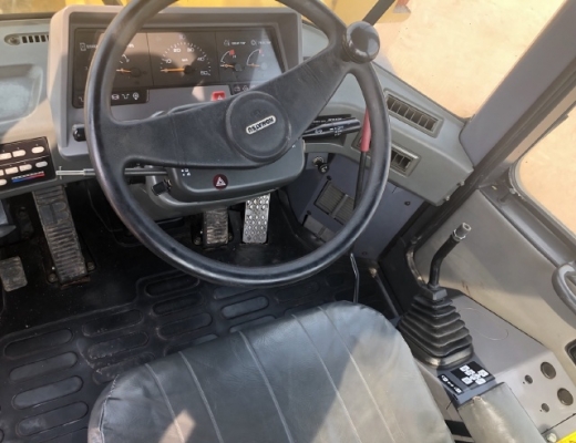 ขายรถตักล้อยาง KOMATSU WA100-3 นำเข้าเองจากญี่ปุ่น สภาพสวยพร้อมใช้ มีVDOการทำงานครับ