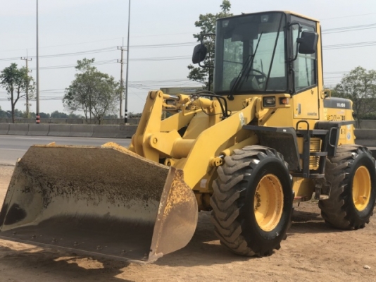 ขายรถตักล้อยาง KOMATSU WA100-3 นำเข้าเองจากญี่ปุ่น สภาพสวยพร้อมใช้ มีVDOการทำงานครับ