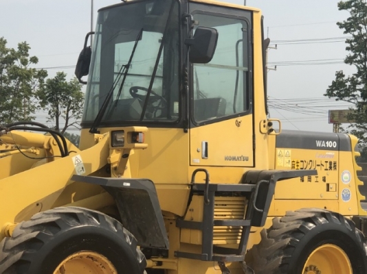ขายรถตักล้อยาง KOMATSU WA100-3 นำเข้าเองจากญี่ปุ่น สภาพสวยพร้อมใช้ มีVDOการทำงานครับ
