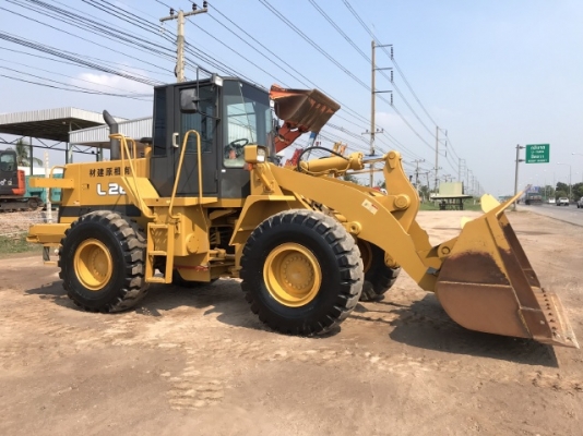 ขายรถตักล้อยาง TCM L26 นำเข้าเองจากญี่ปุ่น สภาพสวยพร้อมใช้ มีVDOการทำงานครับ