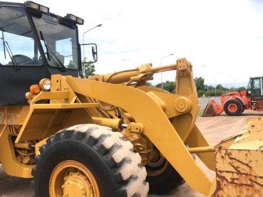 ขายรถตักล้อยาง CAT 936Z (4,XXX ชั่วโมง) นำเข้าเองจากญี่ปุ่น สภาพสวยพร้อมใช้ มีVDOการทำงานครับ