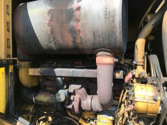 ขายรถตักล้อยาง CAT 950F มีใบมีดดัน นำเข้าเองจากญี่ปุ่น สภาพสวยพร้อมใช้ มีVDOการทำงานครับ ขายรถตักล้อยาง CAT 950F มีใบมีดดัน นำเข้าเองจากญี่ปุ่น สภาพสวยพร้อมใช้ มีVDOการทำงานครับ