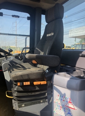 ขายรถตักล้อยาง KOMATSU WA380-5 นำเข้าเองจากญี่ปุ่น สภาพสวยพร้อมใช้ มีVDOการทำงานครับ