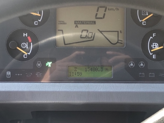 ขายรถตักล้อยาง KOMATSU WA380-5 นำเข้าเองจากญี่ปุ่น สภาพสวยพร้อมใช้ มีVDOการทำงานครับ