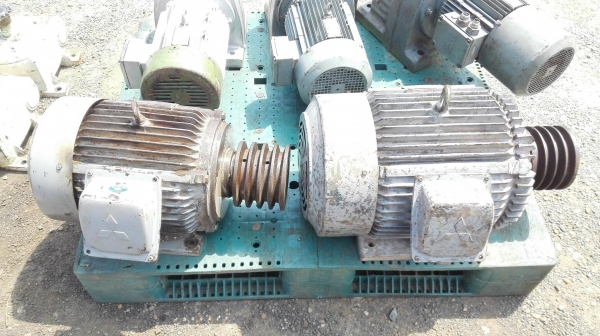 มอเตอร์ไฟฟ้ากำลัง Mitsubishi 15 HP 25 HP 4 POLE 1450 RPM 380V ลวดเดิมวิ่งนิ่มพร้อมใช้ มอเตอร์ไฟฟ้ากำลัง Mitsubishi 15 HP 25 HP 4 POLE 1450 RPM 380V ลวดเดิมวิ่งนิ่มพร้อมใช้