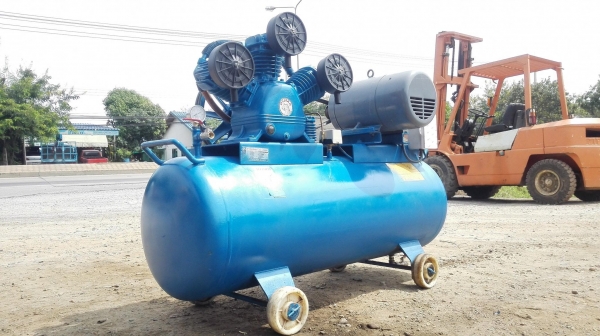 เครื่องปั้มลมพูม่าไฟบ้าน PUMA 5 HP ถังพัก 260 Lite มอเตอร์ Mitsubishi ไฟบ้าน 2 สาย 220V สภาพสวยวิ่งนิ่มพร้อมใช้