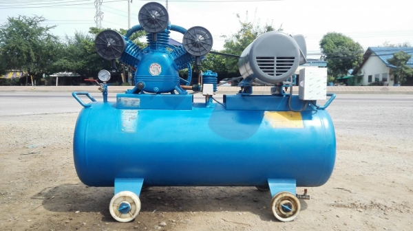 เครื่องปั้มลมพูม่าไฟบ้าน PUMA 5 HP ถังพัก 260 Lite มอเตอร์ Mitsubishi ไฟบ้าน 2 สาย 220V สภาพสวยวิ่งนิ่มพร้อมใช้