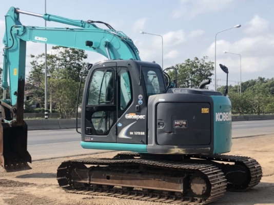ขายรถขุด KOBELCO SK125SR YV06 ปี 2013 นำเข้าเองจากญี่ปุ่น สภาพสวยพร้อมใช้ มีVDOการทำงานครับ