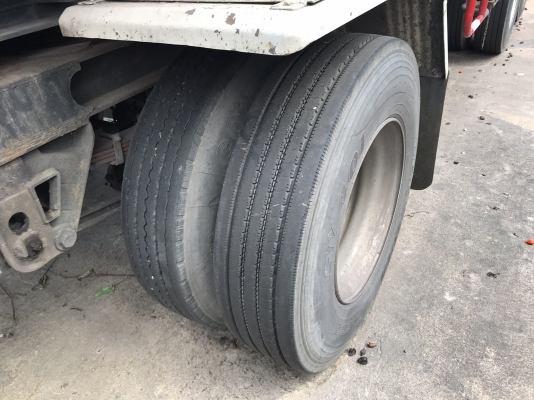 ขายด่วน360ถังน้ำมันพืช มี2พ่วงปี56-57 รหัสDTท่อสั้น วิ่ง300000โลสวยพร้อมใช้งาน