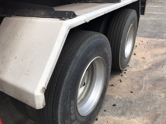 ขายด่วน360ถังน้ำมันพืช มี2พ่วงปี56-57 รหัสDTท่อสั้น วิ่ง300000โลสวยพร้อมใช้งาน