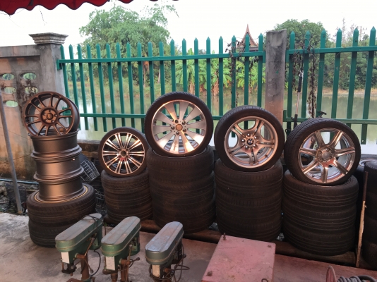 ขายล้อเก่าญี่ปุ่นมีหลายขนาด สนใจสอบถามได้ครับหรือทัก ไลด์ มาครับ