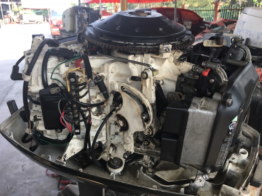 ขายเครื่องเกาะท้ายเก่าญี่ปุ่น Jhonson 90 hp 2 จังหวะ หางสั้น ทิมขึ้นลงปกติ เครื่อง ตามรูป