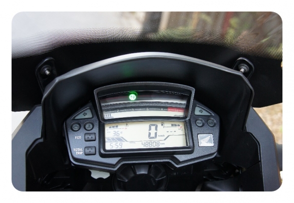 ขาย Honda VFR1200X 2015 ทะเบียน รถศูนย์ Honda BIGWING พร้อมออกทริป