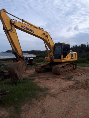 ขาย Komatsu PC 200-7  ปี2012