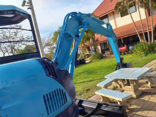 ขายรถขุด Hitachi EX33MU เครื่องยนต์คูโบต้าD1503 จำนวน3สูบ คอนโทรลน้ำมัน ปั้มนิ้ว แทรคยาง มีใบมีด สวิงบูม รถเดิมๆเก่านอก (มีเอกสาร) ยังไม่ผ่านการใช้งานในไทย