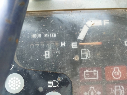 ขายรถขุด Hitachi EX33MU เครื่องยนต์คูโบต้าD1503 จำนวน3สูบ คอนโทรลน้ำมัน ปั้มนิ้ว แทรคยาง มีใบมีด สวิงบูม รถเดิมๆเก่านอก (มีเอกสาร) ยังไม่ผ่านการใช้งานในไทย