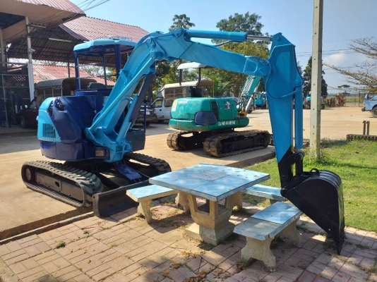 ขายรถขุด Hitachi EX33MU เครื่องยนต์คูโบต้าD1503 จำนวน3สูบ คอนโทรลน้ำมัน ปั้มนิ้ว แทรคยาง มีใบมีด สวิงบูม รถเดิมๆเก่านอก (มีเอกสาร) ยังไม่ผ่านการใช้งานในไทย