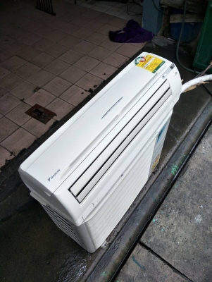 **** ขายแอร์ DAIKIN 12000 BTU สภาพสวย **** **** ขายแอร์ DAIKIN 12000 BTU สภาพสวย ****