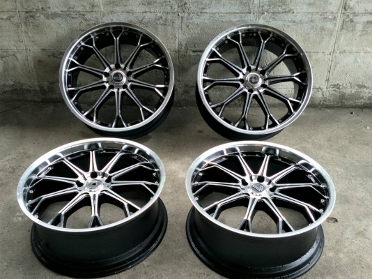 ล้อแม็กขอบ20นิ้ว5รู114 ชุดนี้ลดราคาเหลือ 7900 บาท