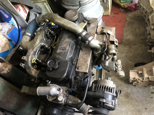 เครื่อง Nissan QD32 พร้อมเกียร์โฟวิว