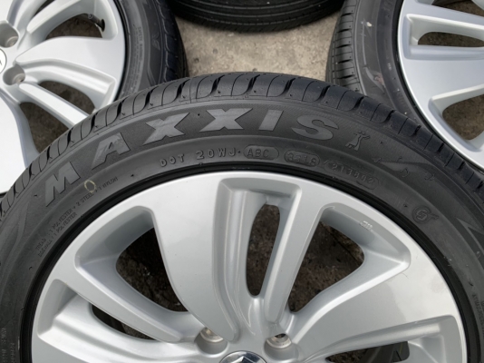 ล้อแม็กป้ายแดง Suzuki Swift ขอบ16 รุ่นใหม่ล่าสุด พร้อมยางใหม่ 185-55-16 Maxxis ปลายปี 18 สวยกริ๊บ ตุ่มเด้ง เส้นสีชัด