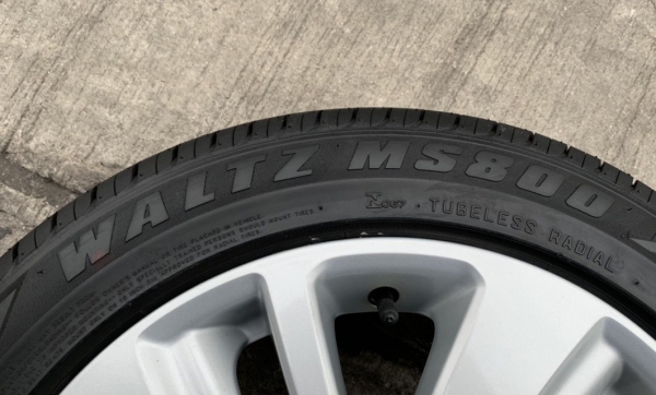 ล้อแม็กป้ายแดง Suzuki Swift ขอบ16 รุ่นใหม่ล่าสุด พร้อมยางใหม่ 185-55-16 Maxxis ปลายปี 18 สวยกริ๊บ ตุ่มเด้ง เส้นสีชัด