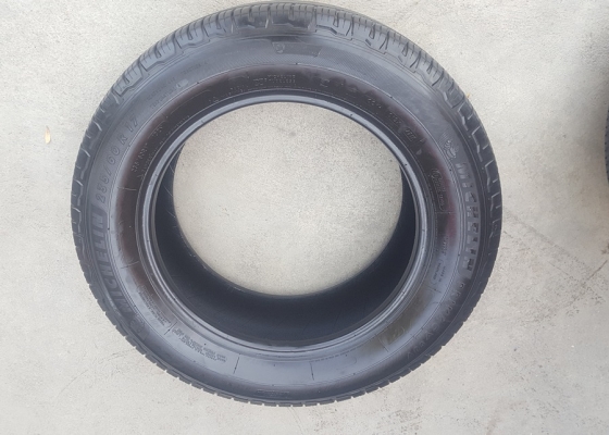 ขายยาง\% 235/60/17 ปี 4716 MICHERLIN Primacy SUV 4 เส้น