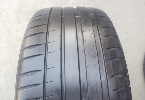 ขายยาง\% 235/45/18 ปี 2217 MICHERLIN Pilot4 4 เส้น ขายยาง\% 235/45/18 ปี 2217 MICHERLIN Pilot4 4 เส้น