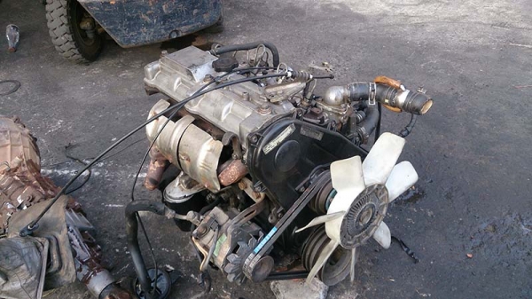 ขายเครื่องยนต์โตโยต้า2Lพร้อมเลข