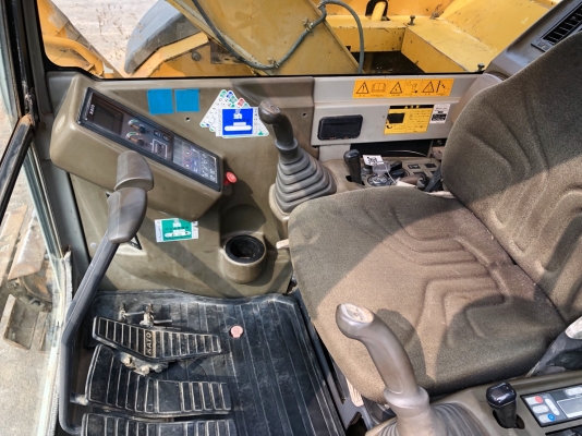 ขาย รถแม็คโคร KATO HD308US พร้อมใช้งาน นำเข้าเองจากประเทศญี่ปุ่น ติดต่อ 063-9316985 ID LINE : 0639316985 ครับ