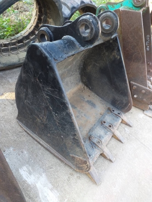 ขายบุ้งกี๋รถสำหรับขุดขนาด 40-50-60 รูสลัก 45 มิล ซอกแขน 17 ซม. ปากบุ้งกี๋ 60 ซม. สินค้าเก่านอก ยังไม่เคยใช้งานในไทย