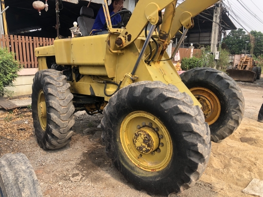 ขายรถตัก2เพลา KOMATSU JH30B เครื่อง4BB ขายรถตัก2เพลา KOMATSU JH30B เครื่อง4BB