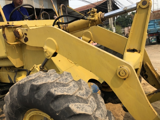 ขายรถตัก2เพลา KOMATSU JH30B เครื่อง4BB ขายรถตัก2เพลา KOMATSU JH30B เครื่อง4BB