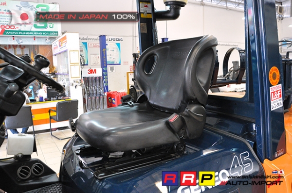 ขายรถโฟล์คลิฟท์มือสอง TOYOTA รุ่น 7FG45-50456 นำเข้าจากประเทศญี่ปุ่น 100\% ไม่เคยใช้งานในไทย