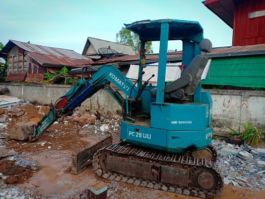 ขาย komatsu 28uu พร้อมใช้ ขาย komatsu 28uu พร้อมใช้
