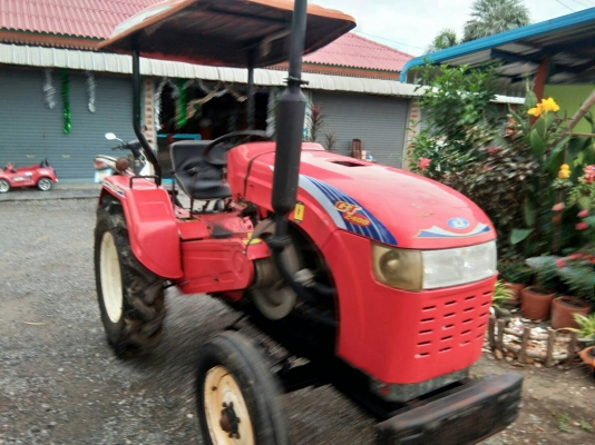 รถไถ 18 แรง