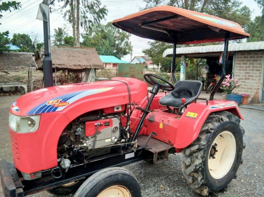 รถไถ 18 แรง