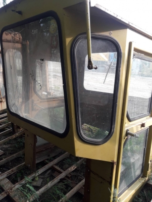 ขายตู้เก๋งรถตัก Mitsubishi WS400 สามารถดัดแปลงใส่ได้หลายรุ่น ขายตู้เก๋งรถตัก Mitsubishi WS400 สามารถดัดแปลงใส่ได้หลายรุ่น